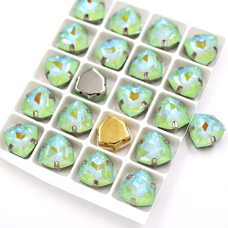 12mm Fat Triangle shape Olive Mocha fluorescence Glass Crystal sew on flatback rhinestones for clothing Hair clip wedding dress
12mm Fat Triangle shape Olive Mocha fluorescence Glass Crystal sew on flatback rhinestones for clothing Hair clip wedding dress