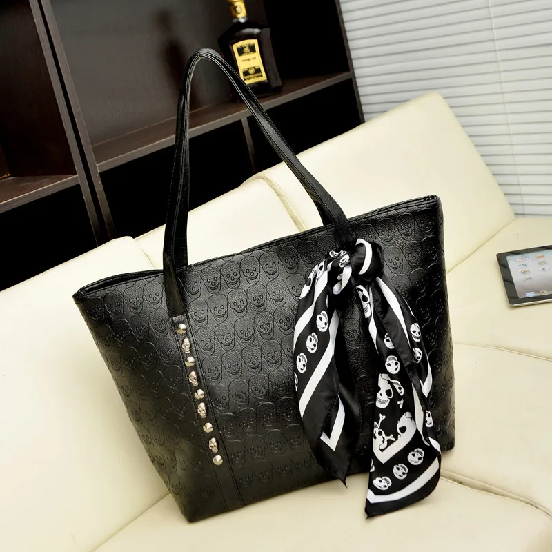 RHYME Vintage Design Skull Bag Female Pu Leather with Silk Scarf Shoulder Bags Women Crocodile Handbags Ladies Casual Tote
RHYME Vintage Design Skull Bag Female Pu Leather with Silk Scarf Shoulder Bags Women Crocodile Handbags Ladies Casual Tote