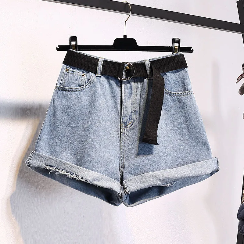4xl plus big size denim jeans shorts women summer style 2018 feminina new thin wide-legged denim shorts female A4687
4xl plus big size denim jeans shorts women summer style 2018 feminina new thin wide-legged denim shorts female A4687