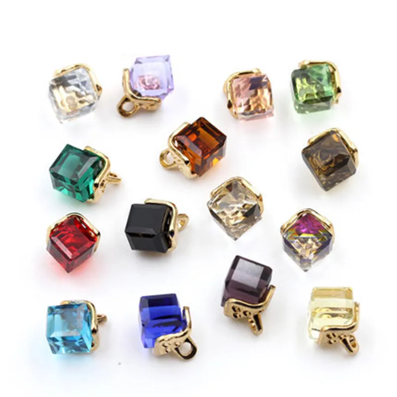 5Pcs Sewing Crystal Decorative Buttons Cube Metal Rhinestone Button For Craft Sewing Accessories
5Pcs Sewing Crystal Decorative Buttons Cube Metal Rhinestone Button For Craft Sewing Accessories