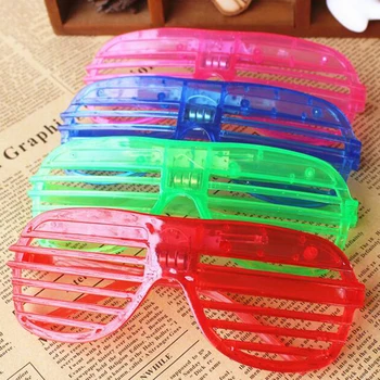 Fashion Trendy 10pcs LED Party Lighting Glasses Led Neon Glasses for Xmas Birthday Halloween Party Bar Costume Decor Supplies
Fashion Trendy 10pcs LED Party Lighting Glasses Led Neon Glasses for Xmas Birthday Halloween Party Bar Costume Decor Supplies