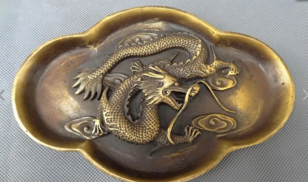 8" Chinese Bronze Collect Dynasty Cloud Myth Fly Dragon Head Statue Tray Ashtray
8" Chinese Bronze Collect Dynasty Cloud Myth Fly Dragon Head Statue Tray Ashtray