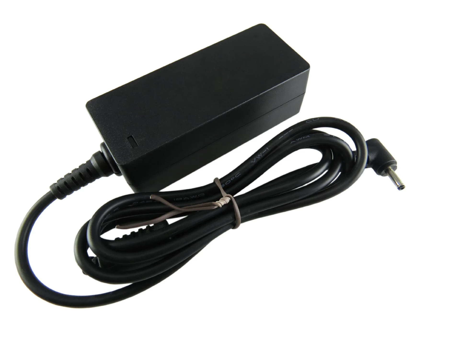 19V 2.1A 40W power adapter charger for Samsung Samsung laptop Siu Hong-direct-high quality 3.0mm * 1.0mm
19V 2.1A 40W power adapter charger for Samsung Samsung laptop Siu Hong-direct-high quality 3.0mm * 1.0mm