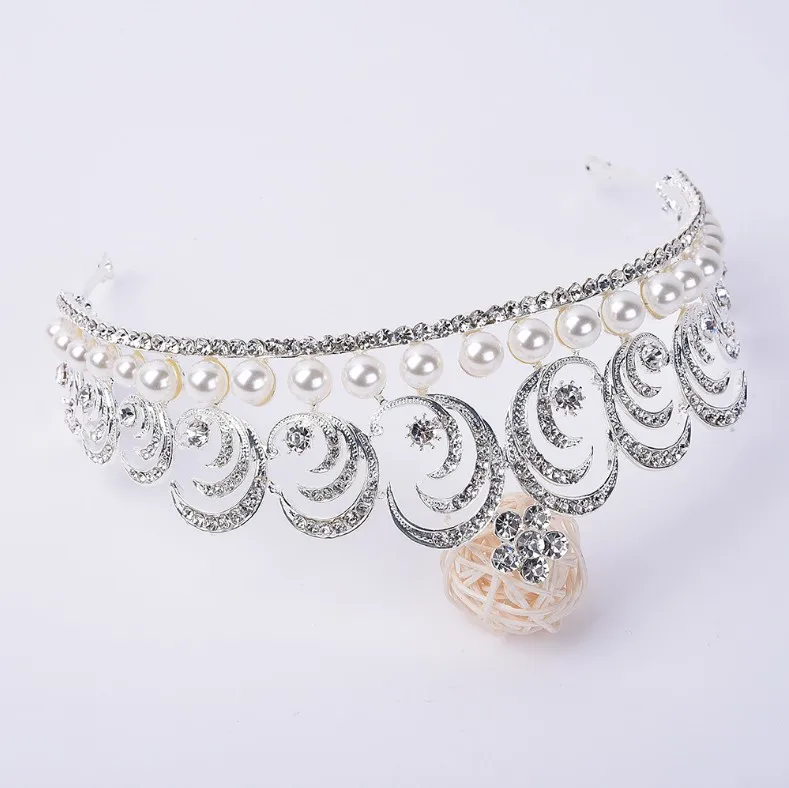 2019 European New Design Shiny Pearl Crystal Tiara Wedding Royal Crown Bridal Tiara Accessories Rhinestone Tiaras Crowns Pageant
2019 European New Design Shiny Pearl Crystal Tiara Wedding Royal Crown Bridal Tiara Accessories Rhinestone Tiaras Crowns Pageant