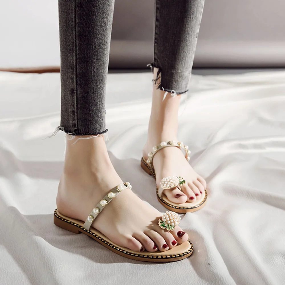 Women Summer Bohemian Pearl Round Toe Beach Sandals Shoes Platform Flat Sandals Sandalias Tongs Femme Ete 2019 Dropshipping 2J
Women Summer Bohemian Pearl Round Toe Beach Sandals Shoes Platform Flat Sandals Sandalias Tongs Femme Ete 2019 Dropshipping 2J