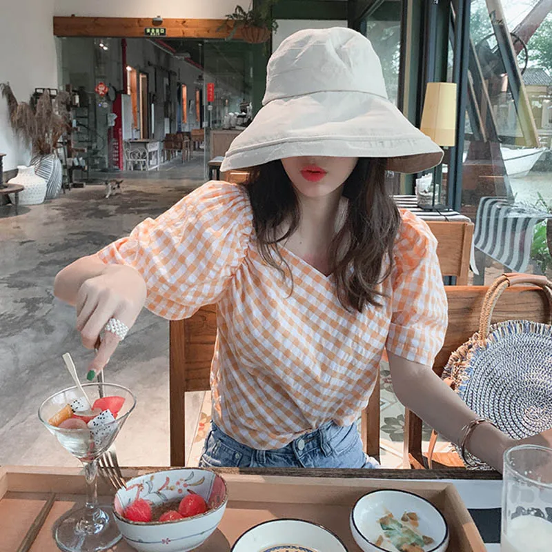 Mishow Plaid Blouse 2019 Women Summer V-Neck Blouse Retro Lantern Sleeve Casual Tops shirts MX19B4931
Mishow Plaid Blouse 2019 Women Summer V-Neck Blouse Retro Lantern Sleeve Casual Tops shirts MX19B4931