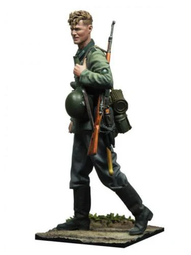 1/16 120mm Uncolor stand 1939 120mm toy Resin Model Miniature Kit unassembly Unpainted
1/16 120mm Uncolor stand 1939 120mm toy Resin Model Miniature Kit unassembly Unpainted