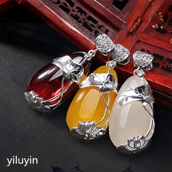 KJJEAXCMY S990 cut - out lace open rich and pure silver Thai silver antique sweater pendant
KJJEAXCMY S990 cut - out lace open rich and pure silver Thai silver antique sweater pendant