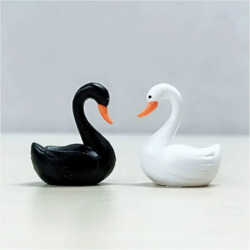 SUEF Doll black and white swan PVC animal DIY key chain pendant micro landscape display accessories party gifts @1
SUEF Doll black and white swan PVC animal DIY key chain pendant micro landscape display accessories party gifts @1