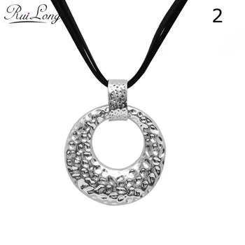 New Latest Vintage Jewelry Alloy Round and Irregular Circle Pendant Rhinestone Genuine Leather Chain Necklace Women Men
New Latest Vintage Jewelry Alloy Round and Irregular Circle Pendant Rhinestone Genuine Leather Chain Necklace Women Men