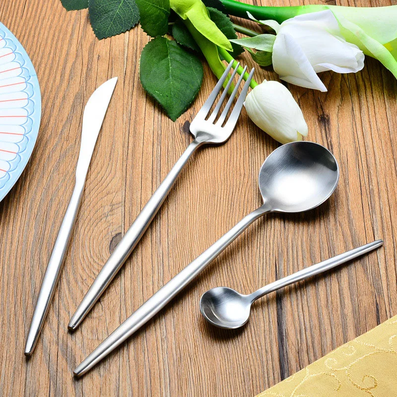 24Pcs/Set 18/10 Stainless Steel Dinner Luxury Silver Dinnerware Knife Fork Tea Tableware Cutlery Set Service for 6 ZA6234
24Pcs/Set 18/10 Stainless Steel Dinner Luxury Silver Dinnerware Knife Fork Tea Tableware Cutlery Set Service for 6 ZA6234