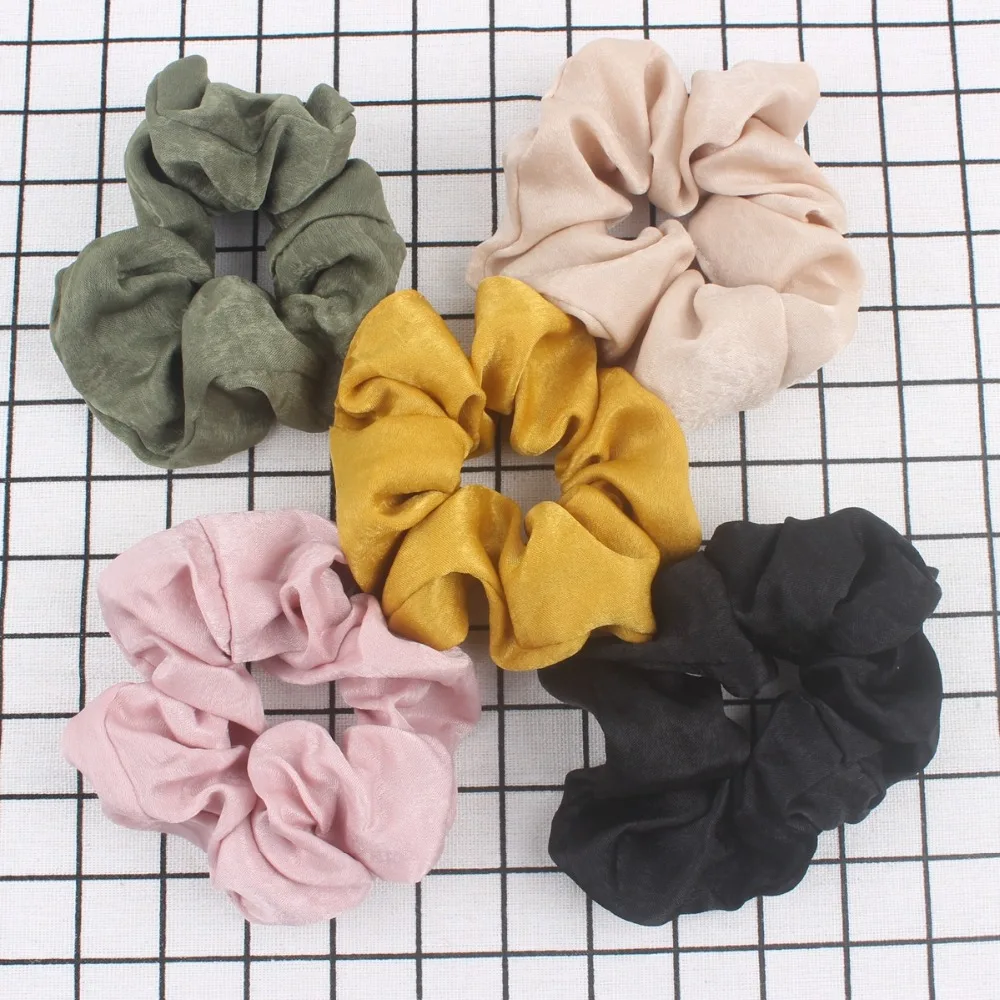 New Solid Lady Hair Scrunchies Ring Elastic Hair Bands Pure Color Bobble Sports Dance Velvet Soft Charming Scrunchie Hairband
New Solid Lady Hair Scrunchies Ring Elastic Hair Bands Pure Color Bobble Sports Dance Velvet Soft Charming Scrunchie Hairband