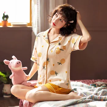 Summer new girls pajamas fresh pineapple printed cardigan lapel short-sleeved shorts cotton home service two-piece
Summer new girls pajamas fresh pineapple printed cardigan lapel short-sleeved shorts cotton home service two-piece
