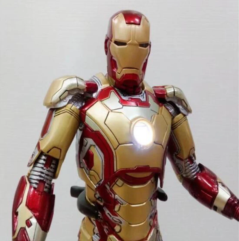 LED Light HC Iron Man Mark MK 42 RED x GOLD PVC Action Figure Collectible Model Toy with LED Light 28cm (5)