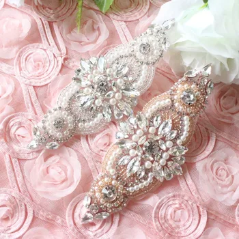 (10 pieces) Hand beaded black rhinestone applique Iron on sew on crystal applique patches for wedding dress bridal sash belts
(10 pieces) Hand beaded black rhinestone applique Iron on sew on crystal applique patches for wedding dress bridal sash belts