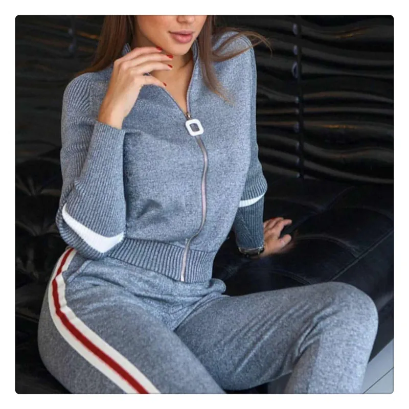 women's sports suit 2 Piece Set women's Suits Knitting Zipper Sweater + Cropped trousers Set Sporting Wear fall Female Tracksuit
women's sports suit 2 Piece Set women's Suits Knitting Zipper Sweater + Cropped trousers Set Sporting Wear fall Female Tracksuit