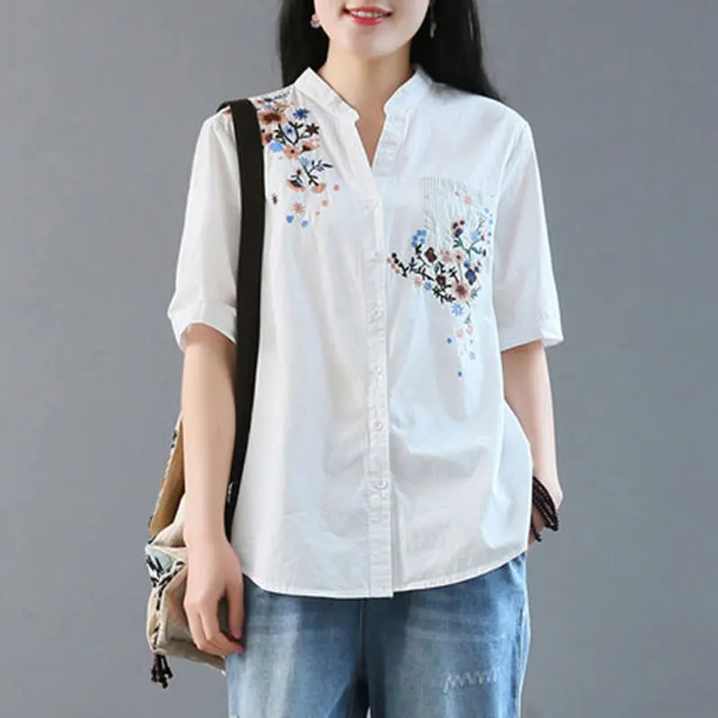 Summer Women Shirt Plus Size Short Sleeve Loose Casual V-neck Ladies Tops Floral Embroidery Vintage Blouses Cotton Shirts D88
Summer Women Shirt Plus Size Short Sleeve Loose Casual V-neck Ladies Tops Floral Embroidery Vintage Blouses Cotton Shirts D88