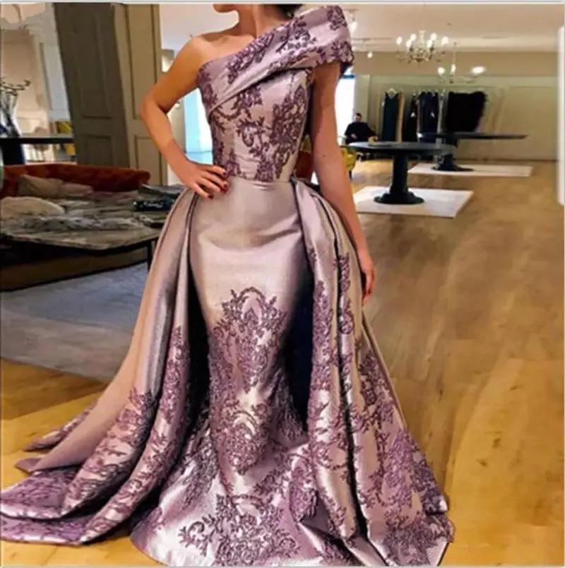 One Shoulder Long Evening Gowns with Appliques Floor Length Formal Occasion Dresses with Overlay Skirt
One Shoulder Long Evening Gowns with Appliques Floor Length Formal Occasion Dresses with Overlay Skirt