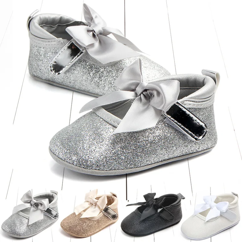 Shiny Baby Princess Shoes Female Baby Shoes Half Plastic Bottom soft Non-slip single Shoes 0-1 Spring and Autumn
Shiny Baby Princess Shoes Female Baby Shoes Half Plastic Bottom soft Non-slip single Shoes 0-1 Spring and Autumn