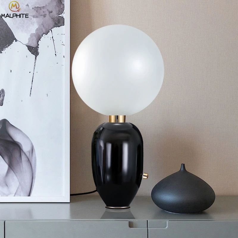 Nordic Iron Table Light Modern Simple Wind Bedroom Study Living Room Glass Ball Decorative Bedside Lamp Table Lighting Luminaria
Nordic Iron Table Light Modern Simple Wind Bedroom Study Living Room Glass Ball Decorative Bedside Lamp Table Lighting Luminaria