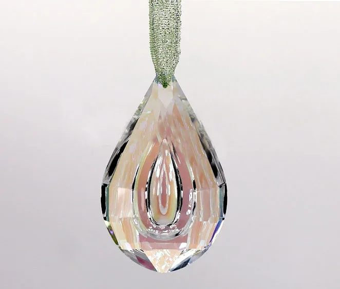 50pcs/lot 76x47mm Gorgeous Glass crystal chandelier parts TOP Rainbow Colors Suncatcher For Wedding Decoration Wedding home
50pcs/lot 76x47mm Gorgeous Glass crystal chandelier parts TOP Rainbow Colors Suncatcher For Wedding Decoration Wedding home