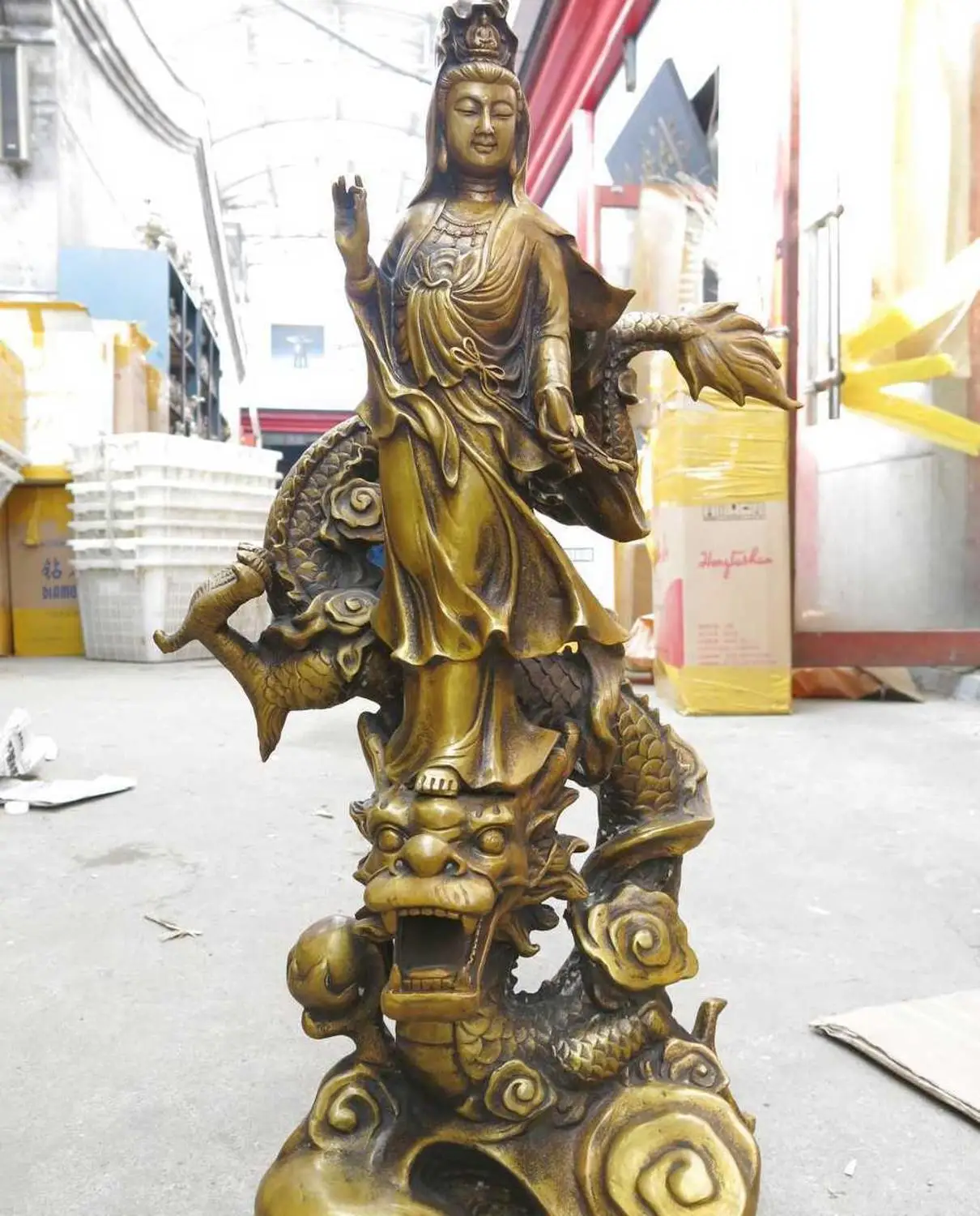 26" China bronze gild carved buddhism Kwan-yin buddha on dragon sculpture Statue
26" China bronze gild carved buddhism Kwan-yin buddha on dragon sculpture Statue
