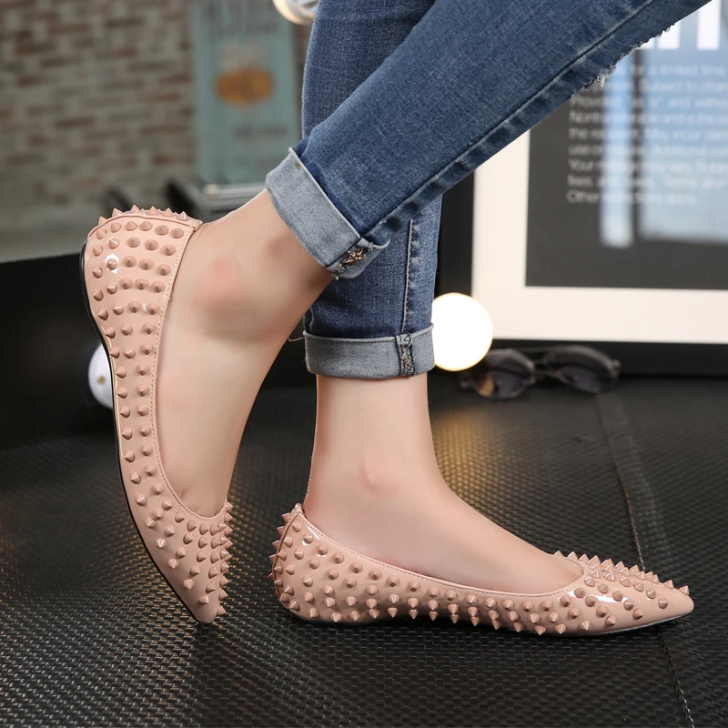 New Luxury Handmade Rivets Women LoafersGenuine Leather Pointed Toe Slip On Flats Casual Shoes Ruwnay Party Wedding Shoes Woman
New Luxury Handmade Rivets Women LoafersGenuine Leather Pointed Toe Slip On Flats Casual Shoes Ruwnay Party Wedding Shoes Woman