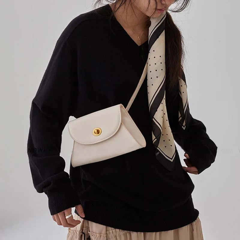 Retro Waist Bags Women Pu Leather Crossbody Chest Bag Belt Small Solid Color Luxury Designer Fanny Pack for Women Phone Belt Bag
Retro Waist Bags Women Pu Leather Crossbody Chest Bag Belt Small Solid Color Luxury Designer Fanny Pack for Women Phone Belt Bag