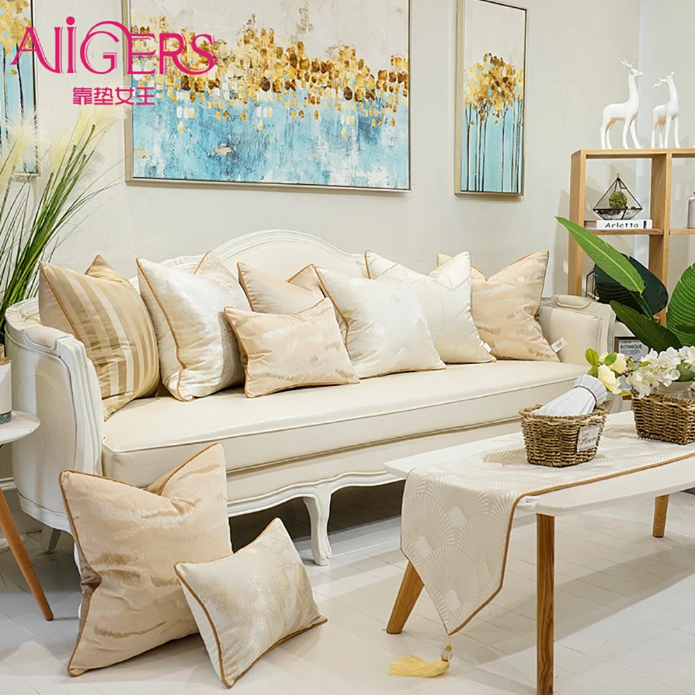 Avigers Beige White Cushion Covers Modern Luxury Soft Pillow Cases Home Decorative Throw Pillow Covers
Avigers Beige White Cushion Covers Modern Luxury Soft Pillow Cases Home Decorative Throw Pillow Covers