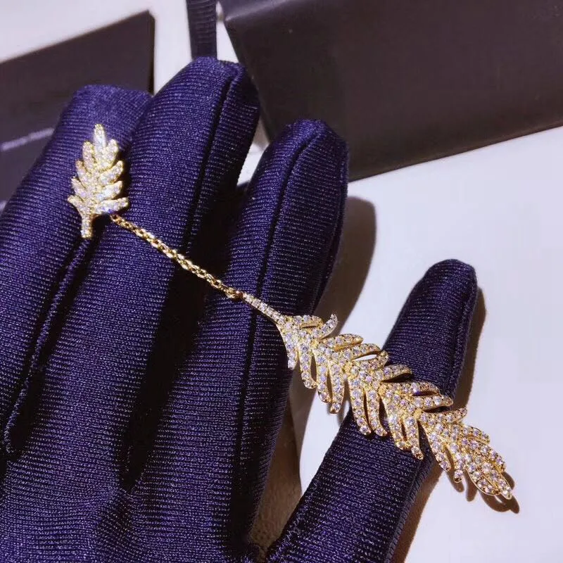 XF One Piece Women Asymmetry Leaf Long Chain Earring Euphemia.lynn Laurel Olive 925 Silver Pin Pseudo Copper Zircon Jewelry
XF One Piece Women Asymmetry Leaf Long Chain Earring Euphemia.lynn Laurel Olive 925 Silver Pin Pseudo Copper Zircon Jewelry