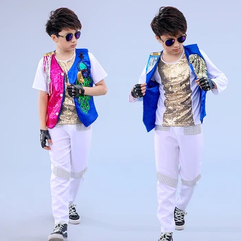 Children's Model Walking Show Singers Perform Drums and Drums for Boys Hosting Liuzhou Brilliant Jazz Dance
Children's Model Walking Show Singers Perform Drums and Drums for Boys Hosting Liuzhou Brilliant Jazz Dance