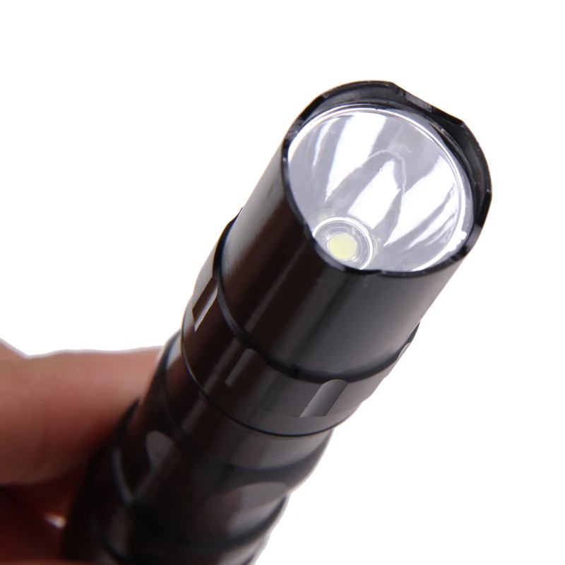 Portable Mini Penlight LED Flashlight Torch Pocket Light Waterproof Lantern for Hunting Camping PAK55
Portable Mini Penlight LED Flashlight Torch Pocket Light Waterproof Lantern for Hunting Camping PAK55