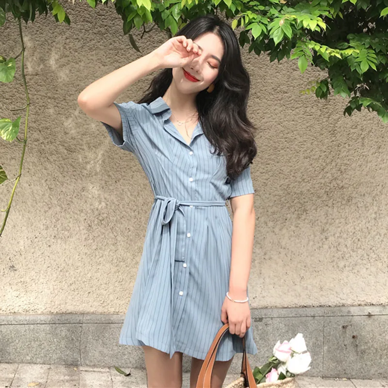 2019 Women Dress Spring New Slim Waist Turn-down Collar Short-sleeved Striped Dress Female Mni Shirt Dress Trend SP441
2019 Women Dress Spring New Slim Waist Turn-down Collar Short-sleeved Striped Dress Female Mni Shirt Dress Trend SP441
