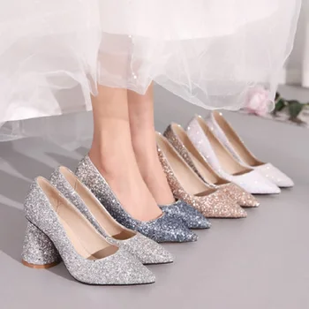 2019 new sequins pointed crystal princess shoes banquet dress high heels female thick with single shoes
2019 new sequins pointed crystal princess shoes banquet dress high heels female thick with single shoes
