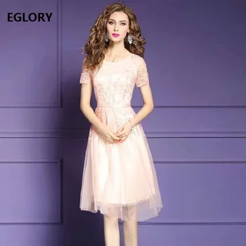 Slim Fit & Flare Dress 2019 Summer Fashion Party Events Dresses Women O-Neck Allover Exquisite Embroidery Dress Vestidos Fiesta
Slim Fit & Flare Dress 2019 Summer Fashion Party Events Dresses Women O-Neck Allover Exquisite Embroidery Dress Vestidos Fiesta