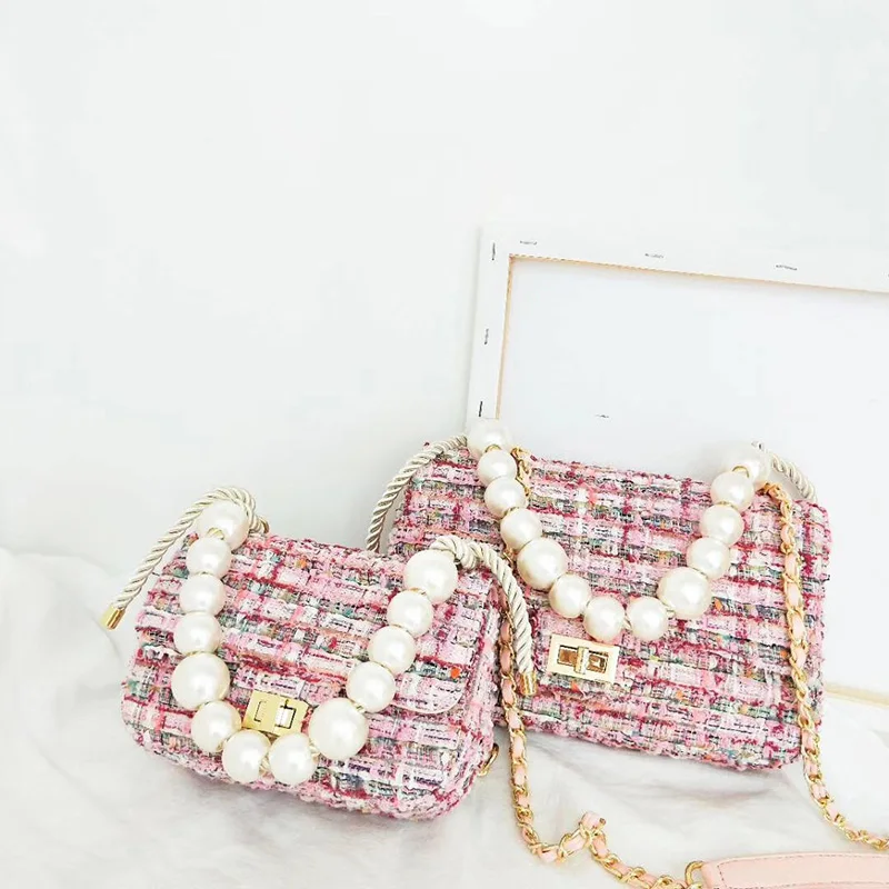 Brand INS pearl chain Crossbody Bags For Women Winter Luxury Handbags Designer Small Women Messenger Bags Wool Bolsa Feminina
Brand INS pearl chain Crossbody Bags For Women Winter Luxury Handbags Designer Small Women Messenger Bags Wool Bolsa Feminina