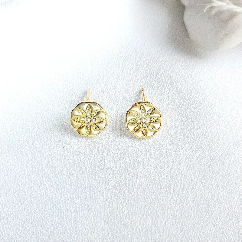 Fengxiaoling New Arrivals 925 Sterling Silver Round Micro-inlay Cubic Zirconia Stud Earrings For Women Earings Fashion Jewelry
Fengxiaoling New Arrivals 925 Sterling Silver Round Micro-inlay Cubic Zirconia Stud Earrings For Women Earings Fashion Jewelry