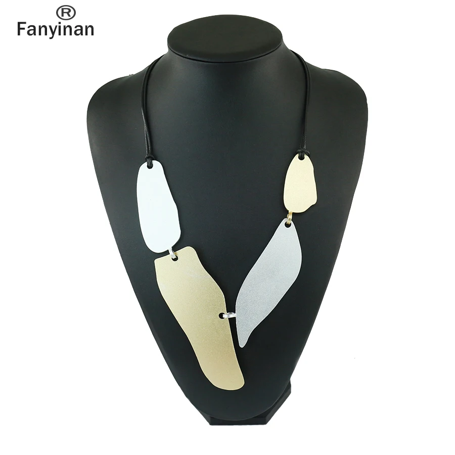 New design fashion brand aluminum pendant necklace never faded black leather rope chain statement necklace and female jewelry
New design fashion brand aluminum pendant necklace never faded black leather rope chain statement necklace and female jewelry