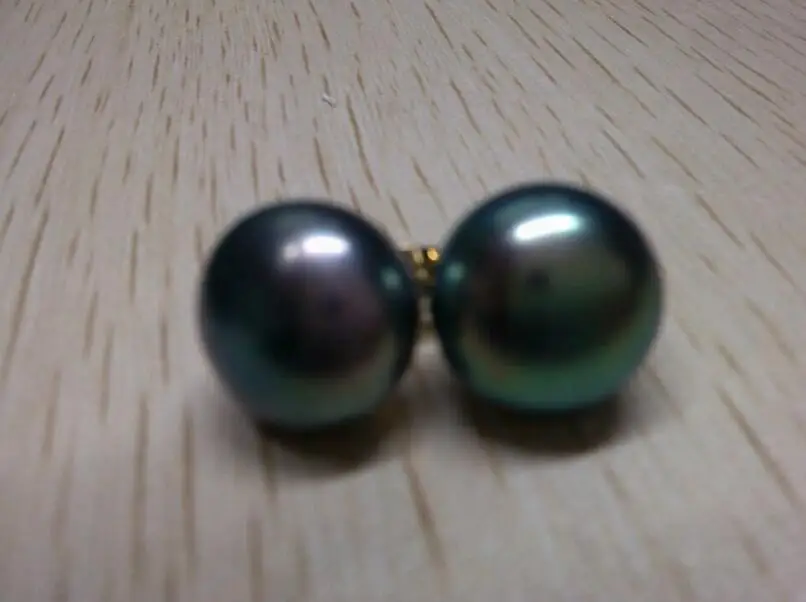 Wholesale price 16new stunning A pair of natural 11-12mm tahitian black pearl earring 14K yellow Gold 
Wholesale price 16new stunning A pair of natural 11-12mm tahitian black pearl earring 14K yellow Gold