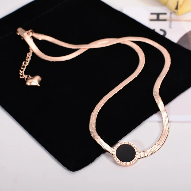 YUN RUO 2019 Rose Gold Color Fashion Forever Love Round Choker Necklace Snake Chain Titanium Steel Woman Jewelry Gift Never Fade
YUN RUO 2019 Rose Gold Color Fashion Forever Love Round Choker Necklace Snake Chain Titanium Steel Woman Jewelry Gift Never Fade