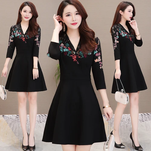 Spring 2019 V-neck A-line Office Lady Women Dress Black Lace Hollow Knee-length Dresses Woman Fashion Sexy Women's Clothing
Spring 2019 V-neck A-line Office Lady Women Dress Black Lace Hollow Knee-length Dresses Woman Fashion Sexy Women's Clothing