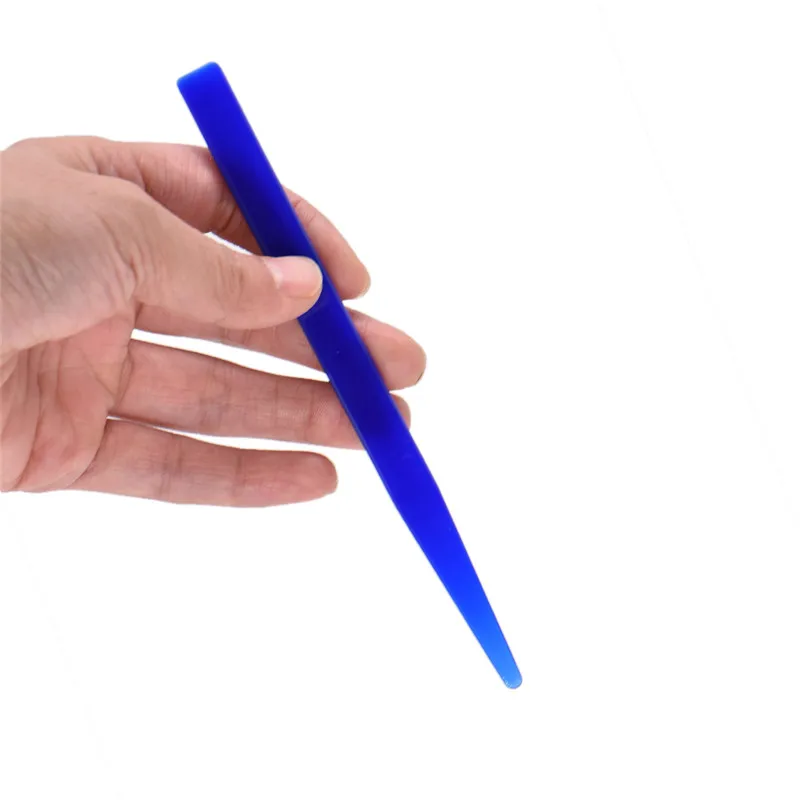 1 piece Dentist Mixing Knife Disposable Spatula Plastic Alginate Spatula Dental Instruments Dental Tools Blue Color
1 piece Dentist Mixing Knife Disposable Spatula Plastic Alginate Spatula Dental Instruments Dental Tools Blue Color