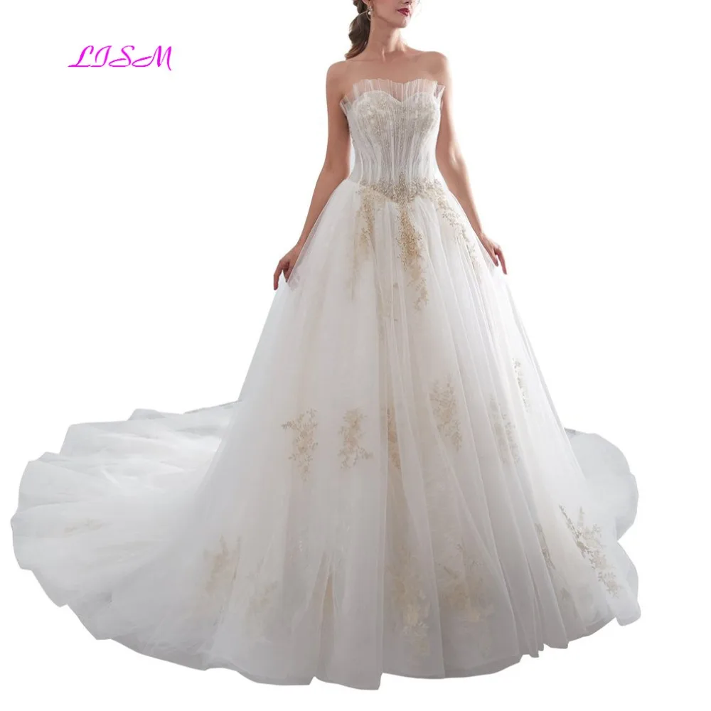 Gold Lace Appliqued Wedding Dresses for Brides 2019 Sweetheart Court Train Tulle Bridal Gowns Princess Lace up Back robe mariage
Gold Lace Appliqued Wedding Dresses for Brides 2019 Sweetheart Court Train Tulle Bridal Gowns Princess Lace up Back robe mariage