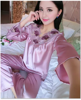 Pajamas Sleepwear female nightgown spring and autumn silk sexy women's short-sleevet Gift
Pajamas Sleepwear female nightgown spring and autumn silk sexy women's short-sleevet Gift