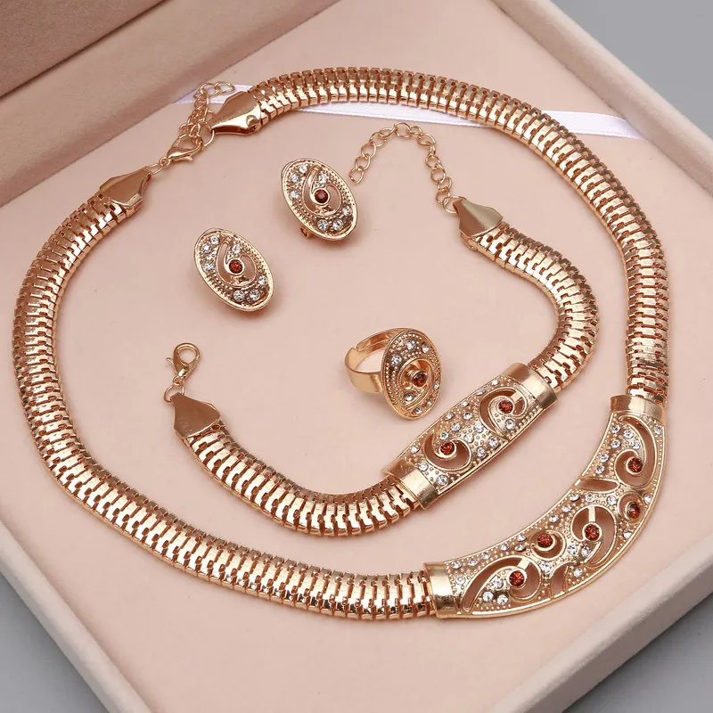Fashion African Dubai Gold Jewelry Nigerian Crystal Necklace Hoop Earrings Women Italian Bridal Jewelry Sets Wedding Accessories
Fashion African Dubai Gold Jewelry Nigerian Crystal Necklace Hoop Earrings Women Italian Bridal Jewelry Sets Wedding Accessories