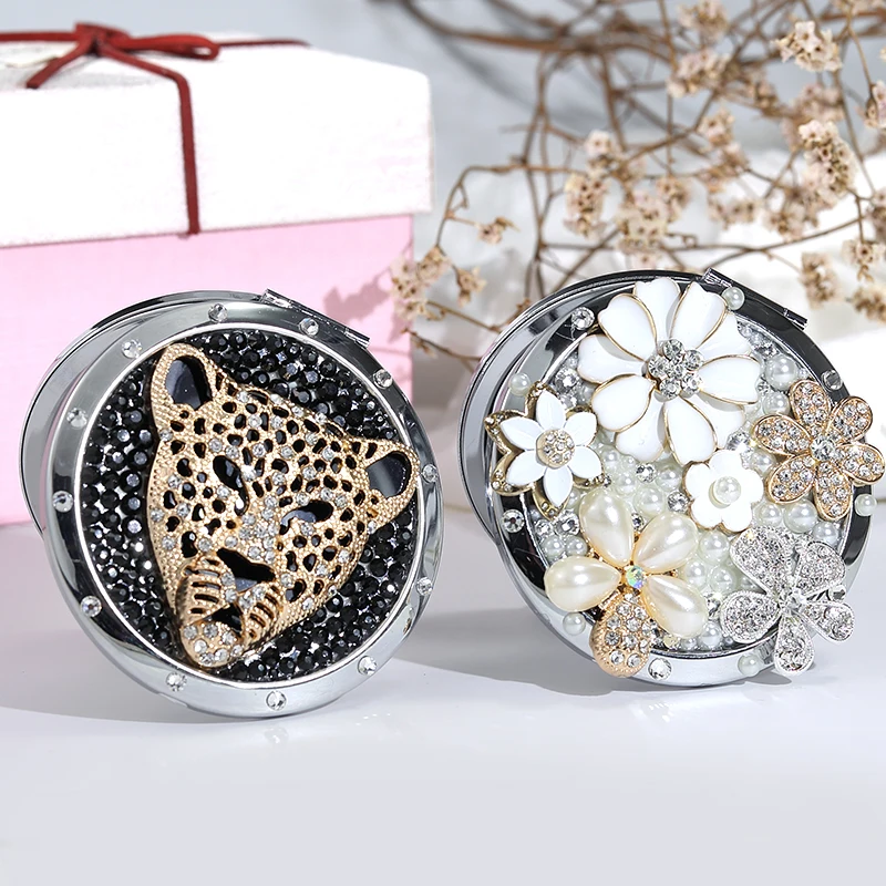 2pcs/lot,Free Engrave,wedding party Christmas gift,bling crystal leopard flower,Beauty makeup compact pocket decorative mirror
2pcs/lot,Free Engrave,wedding party Christmas gift,bling crystal leopard flower,Beauty makeup compact pocket decorative mirror