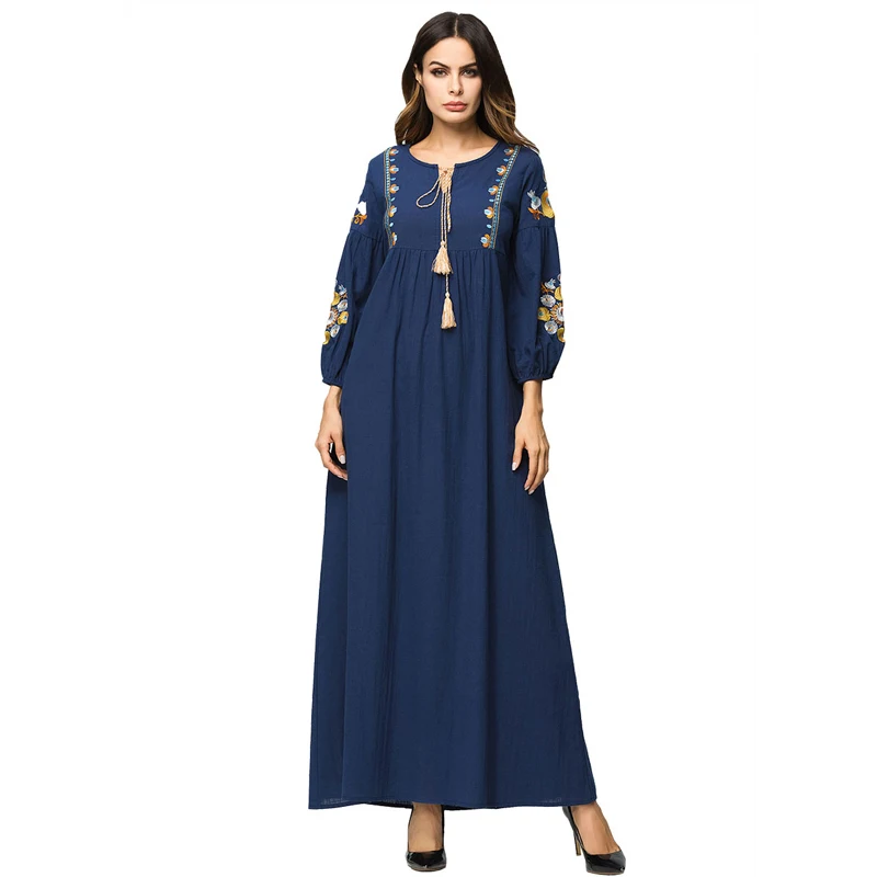 Vestido 2018 UAE Abaya Kaftan Dubai Bangladesh Turkey Women Embroidery Hijab Muslim Dress Jilbab Robe Turkish Islamic Clothing
Vestido 2018 UAE Abaya Kaftan Dubai Bangladesh Turkey Women Embroidery Hijab Muslim Dress Jilbab Robe Turkish Islamic Clothing