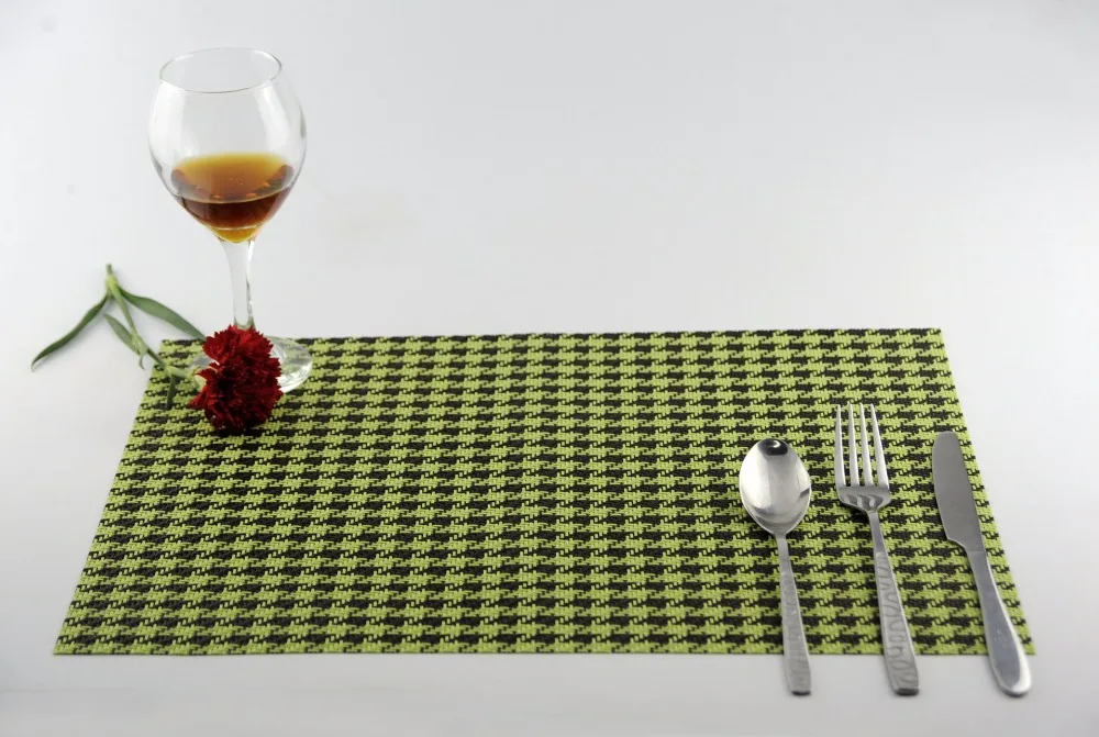 4pcs/lot PVC Placemat for Table Mat Pad Drink Wine Coasters Plastic Dining Table Linen Decor Placemats Table Decoration JI 0812
4pcs/lot PVC Placemat for Table Mat Pad Drink Wine Coasters Plastic Dining Table Linen Decor Placemats Table Decoration JI 0812