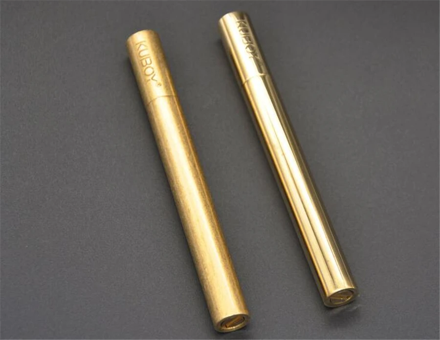 Free Shipping Mini copper petrol lighter Vintage Slim long cylindrical grinding wheel kerosene lighter Cigarette Lighter
Free Shipping Mini copper petrol lighter Vintage Slim long cylindrical grinding wheel kerosene lighter Cigarette Lighter