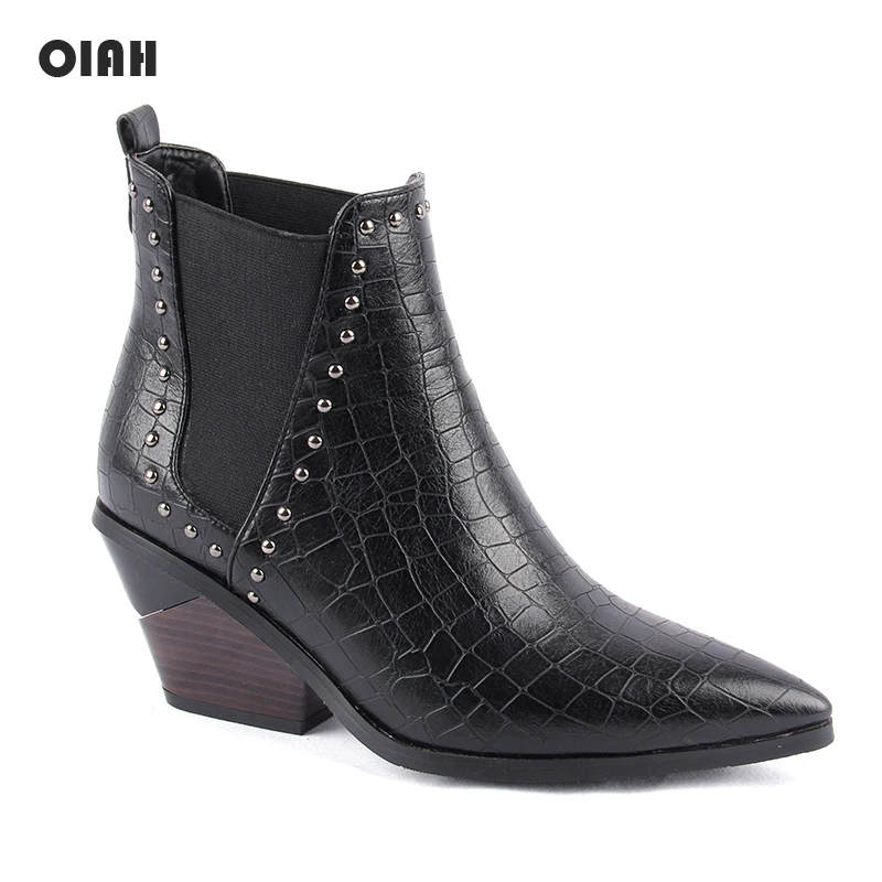 2019 Brand Chunky Heeled Womens Boots Ankle Shoes Retro Stone Pattern dr martens Woman Winter Boots Rivet Western Cowgirl Boots
2019 Brand Chunky Heeled Womens Boots Ankle Shoes Retro Stone Pattern dr martens Woman Winter Boots Rivet Western Cowgirl Boots